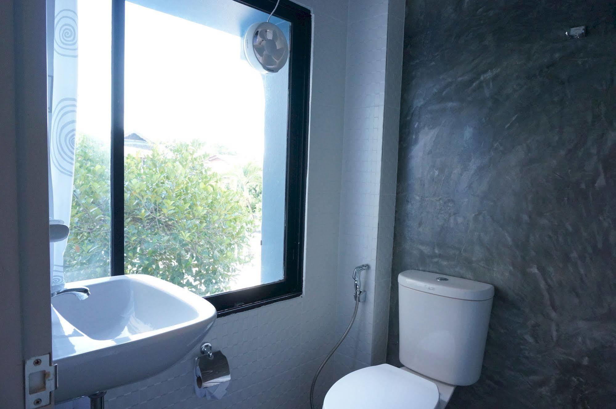 Walking Street Residence - Sha Extra Plus Chiang Mai Exterior foto